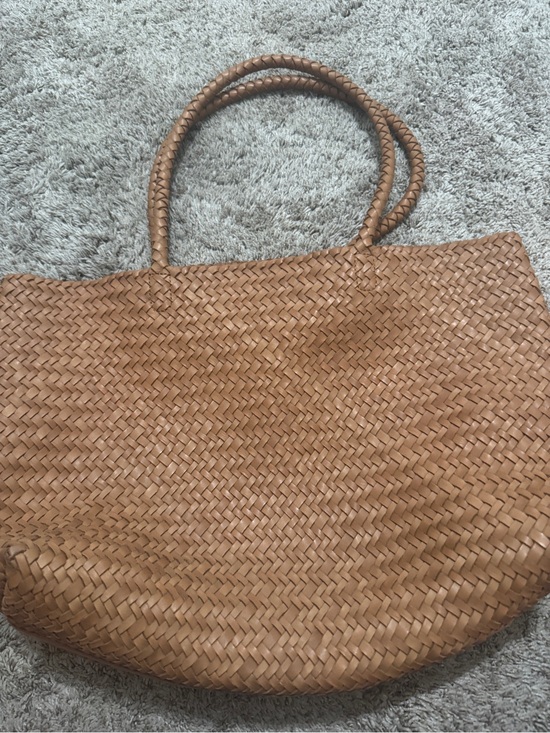 Madewell Handbags - EUC Madewell Woven Tote